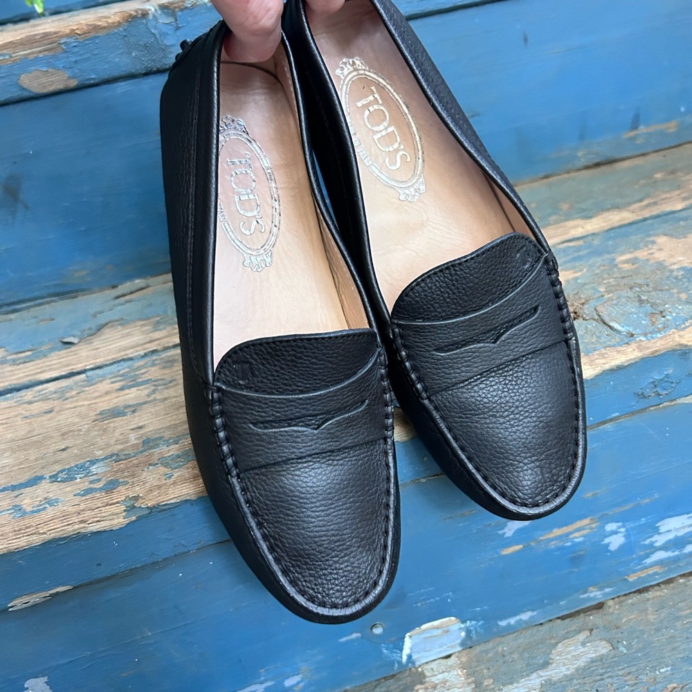 TODS Driving Loafer - Picture 12 of 16